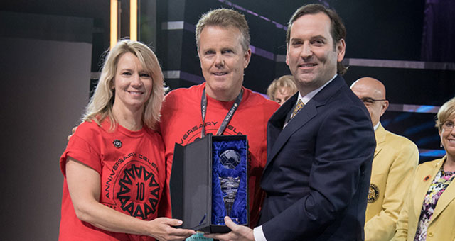 2016 Crystal Sphere Award Winners Tim and Sonja Devine