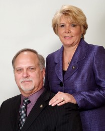 Debbie & Bruce Heckendorn Headshot