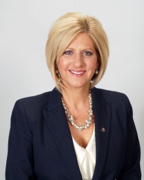 Debra Hicks Headshot