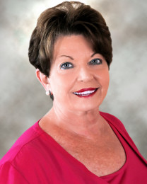 Peggy Goggans Headshot