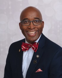 Mario Price Headshot