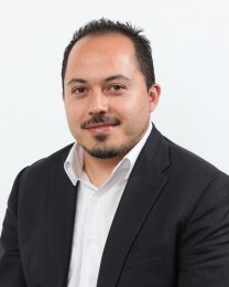 Eric Rodriguez Headshot