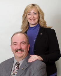 James & Susan Simek Headshot