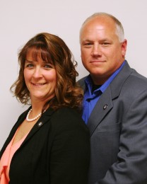 Steve & Connie Sunday Headshot
