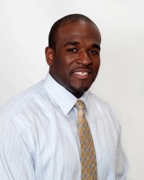 Cletodell Titus Headshot