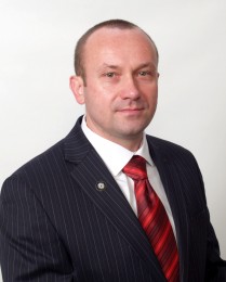 Robert Wujda Headshot