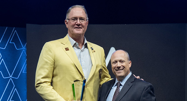 2018 Pacesetter Winner, Coach Alan Johnston