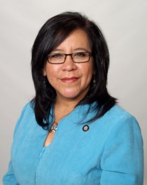 Adriana Adams Headshot