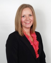 Janelle Cline Headshot