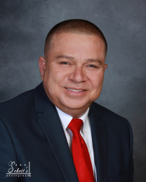 Hector Cuevas Headshot