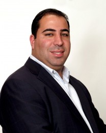 Nir Golan Headshot