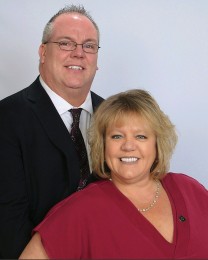 ECs Jay and Teresa Sanborn Headshot
