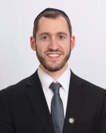 Aharon Shain Headshot