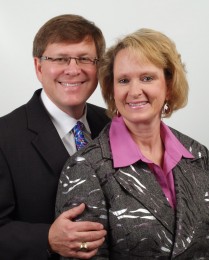 Ron & Elizabeth Tamlyn Headshot