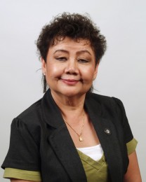 Sue Ucker Headshot