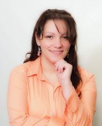 Tiffanie Wood Headshot